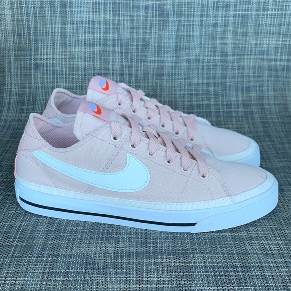 Nike Pink and White Women's Sneakers - Picture 2 of 12